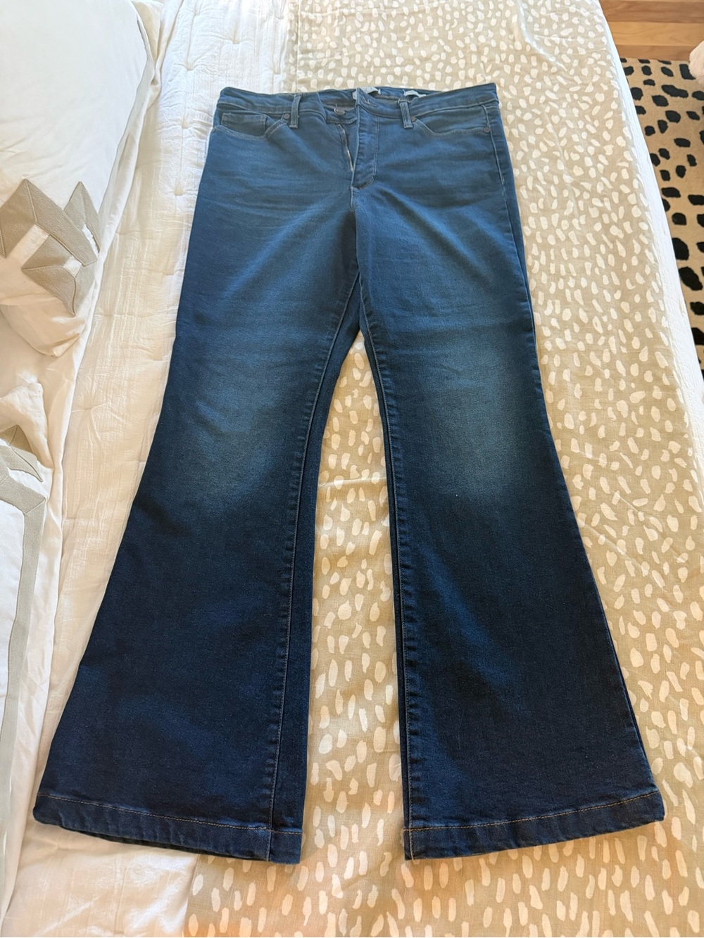 SOFIA VERGARA Melisa Flare Dark Jeans